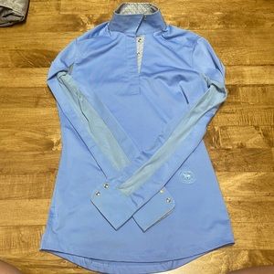 Essex Classics long sleeve horse show shirt, size xs in light blue